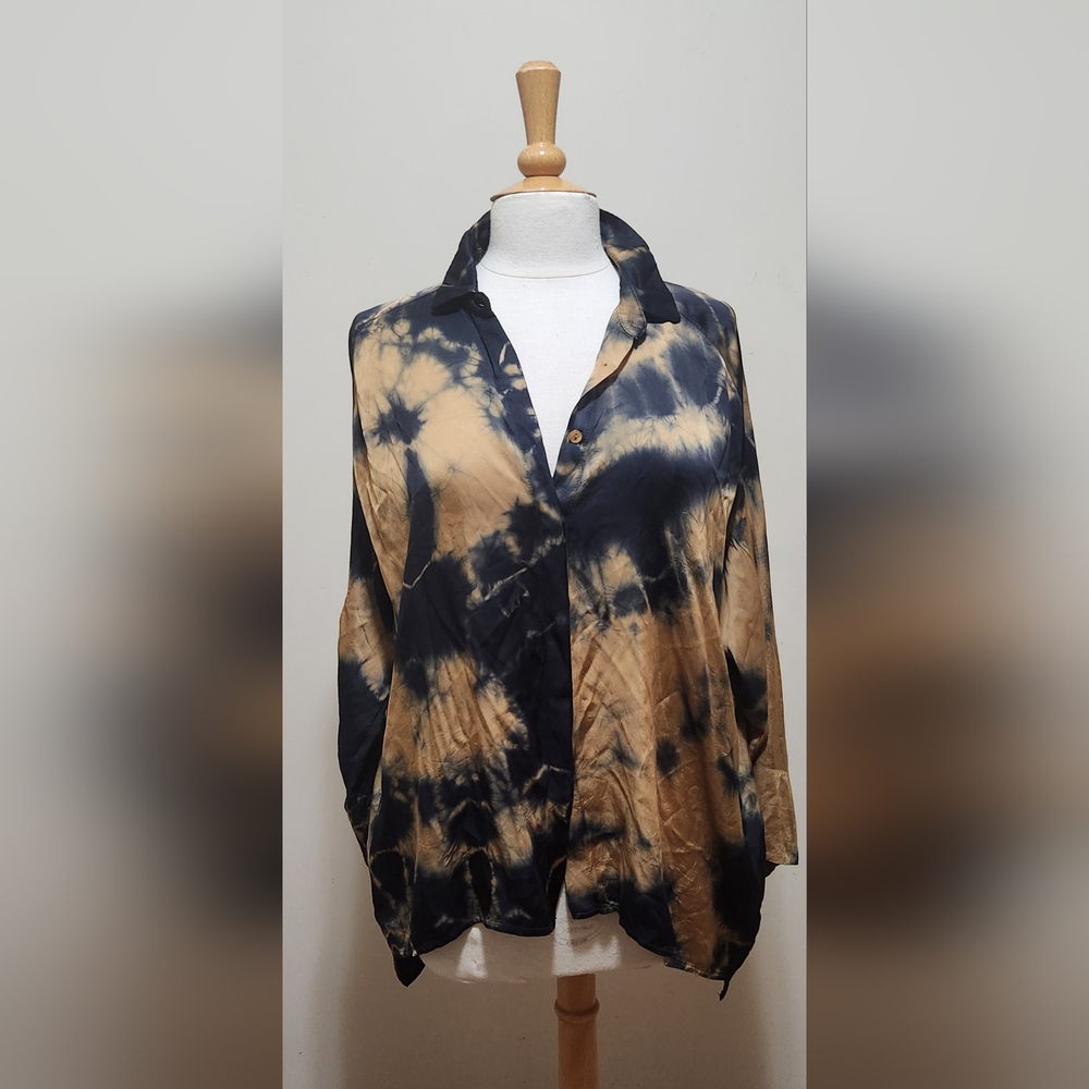 Lauren VidalSize S 3/4 sleeve button-down shirt - Picture 1 of 10